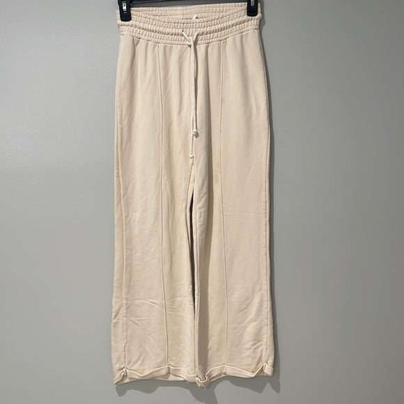 Free People Pants - Free People High Waist Elastic Wide Band Joggers Size Small Color is Cream